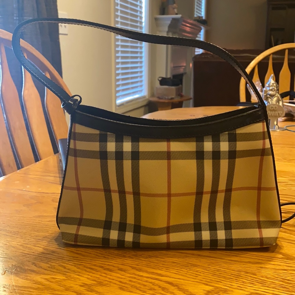 Authentic Burberry Nova Small Clutch